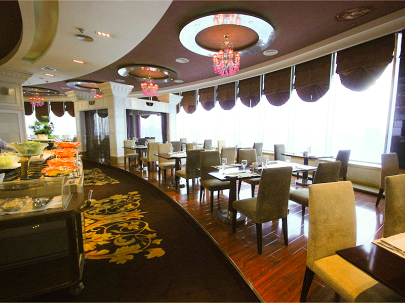 Revolving restaurant